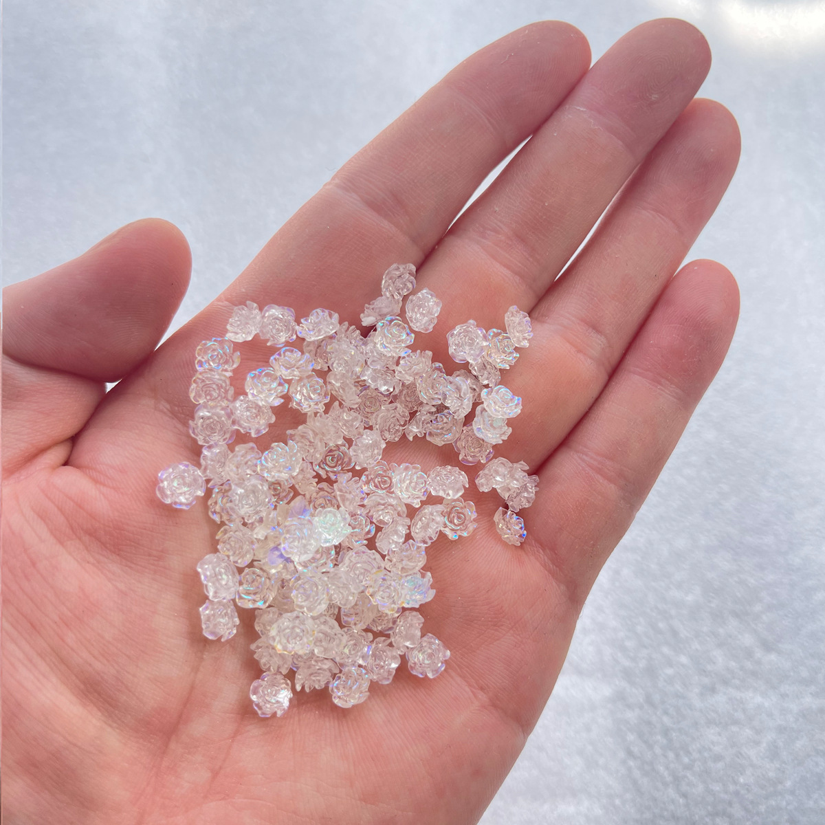 Resin Art All - 100 Stück Gemischte Größen Perlen-Lack-Rosen Nagelcharms
